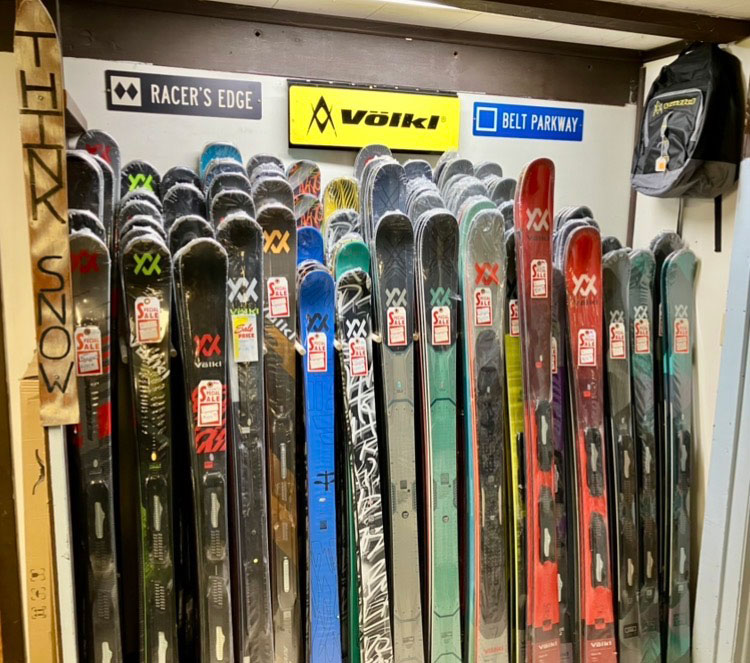 Ski store display